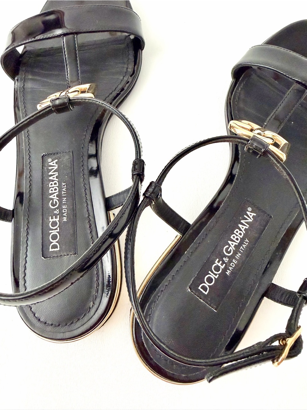 DOLCE & GABBANA | Black Patent DG Gold Logo Flat Sandals Ankle Strap EU 38.5 - Picture 11 of 13